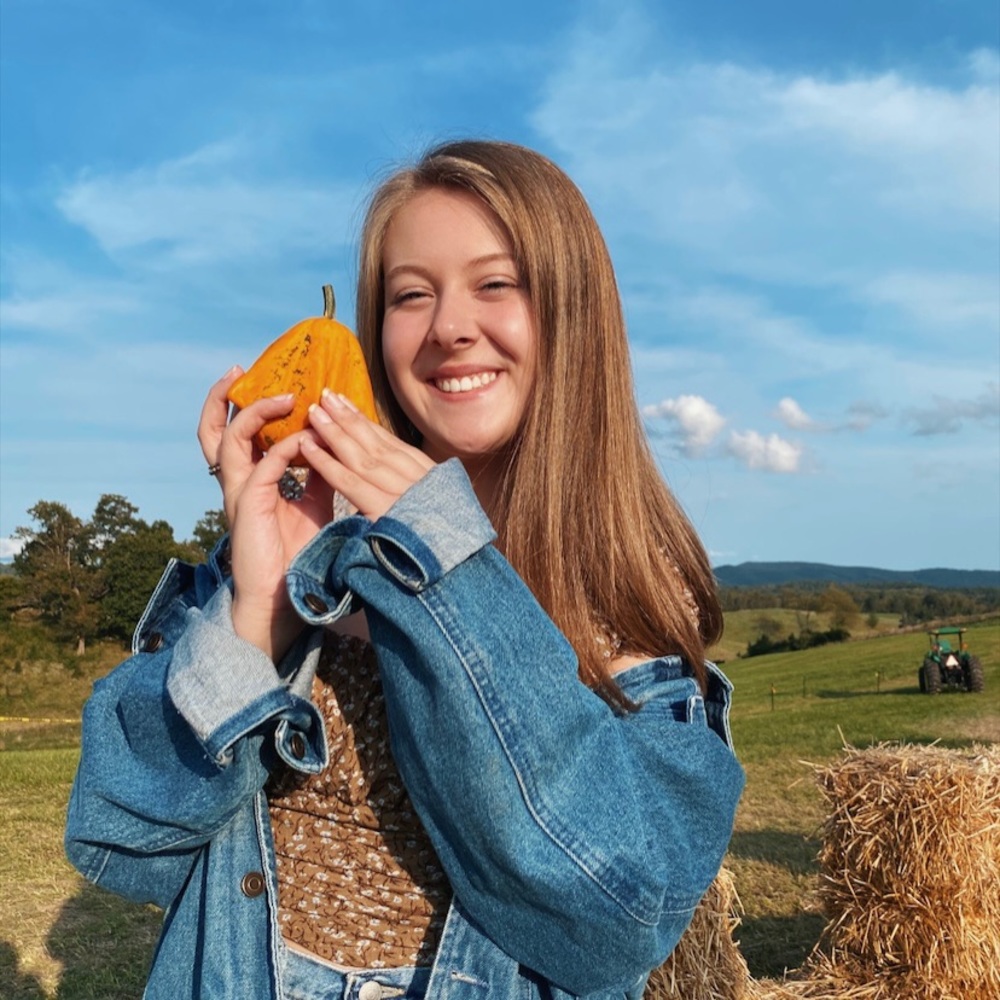 Meet your Posher, Liz